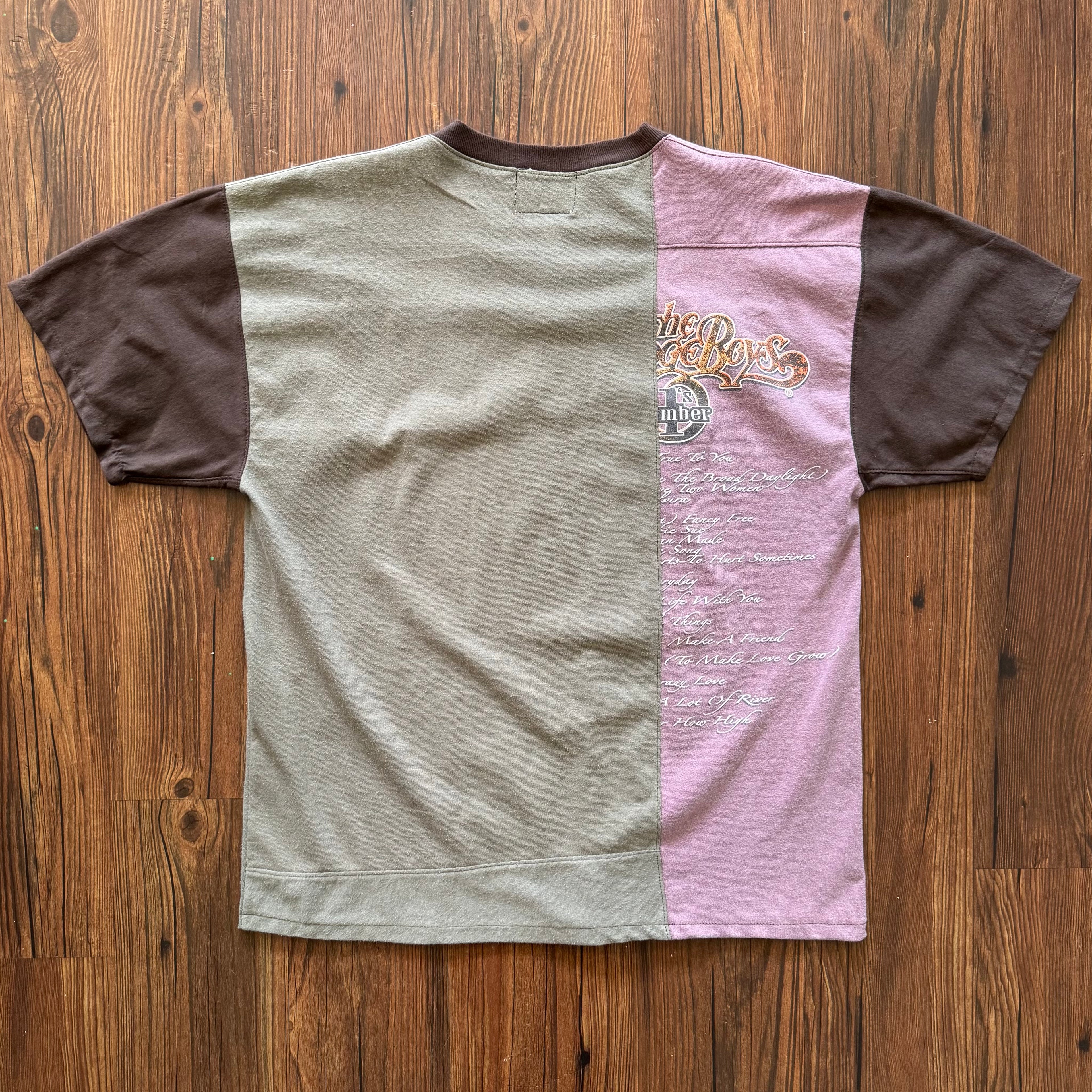 Animal/Country Split T-Shirt (Large)