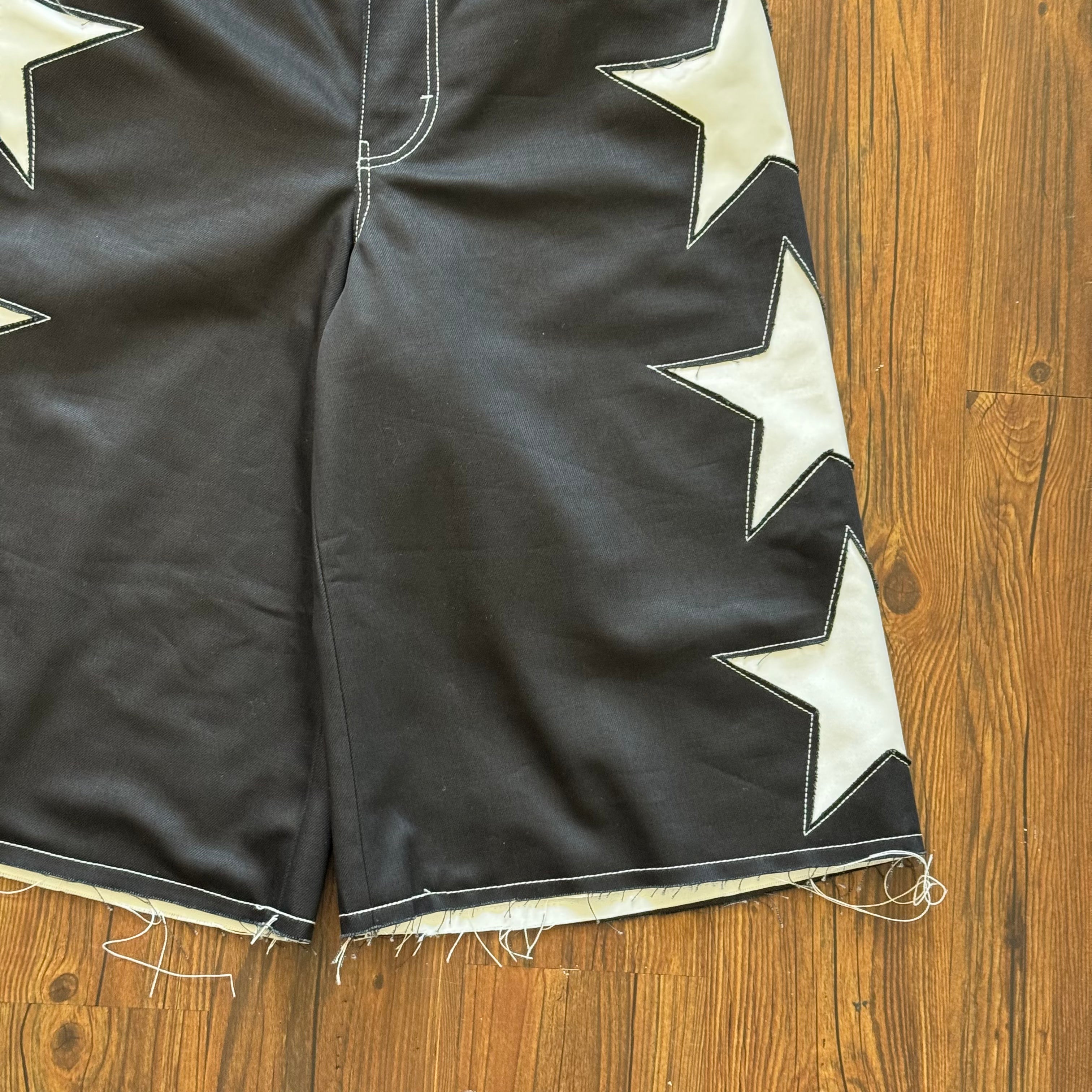 "Stars On This Side" Black Shorts (Size 34)