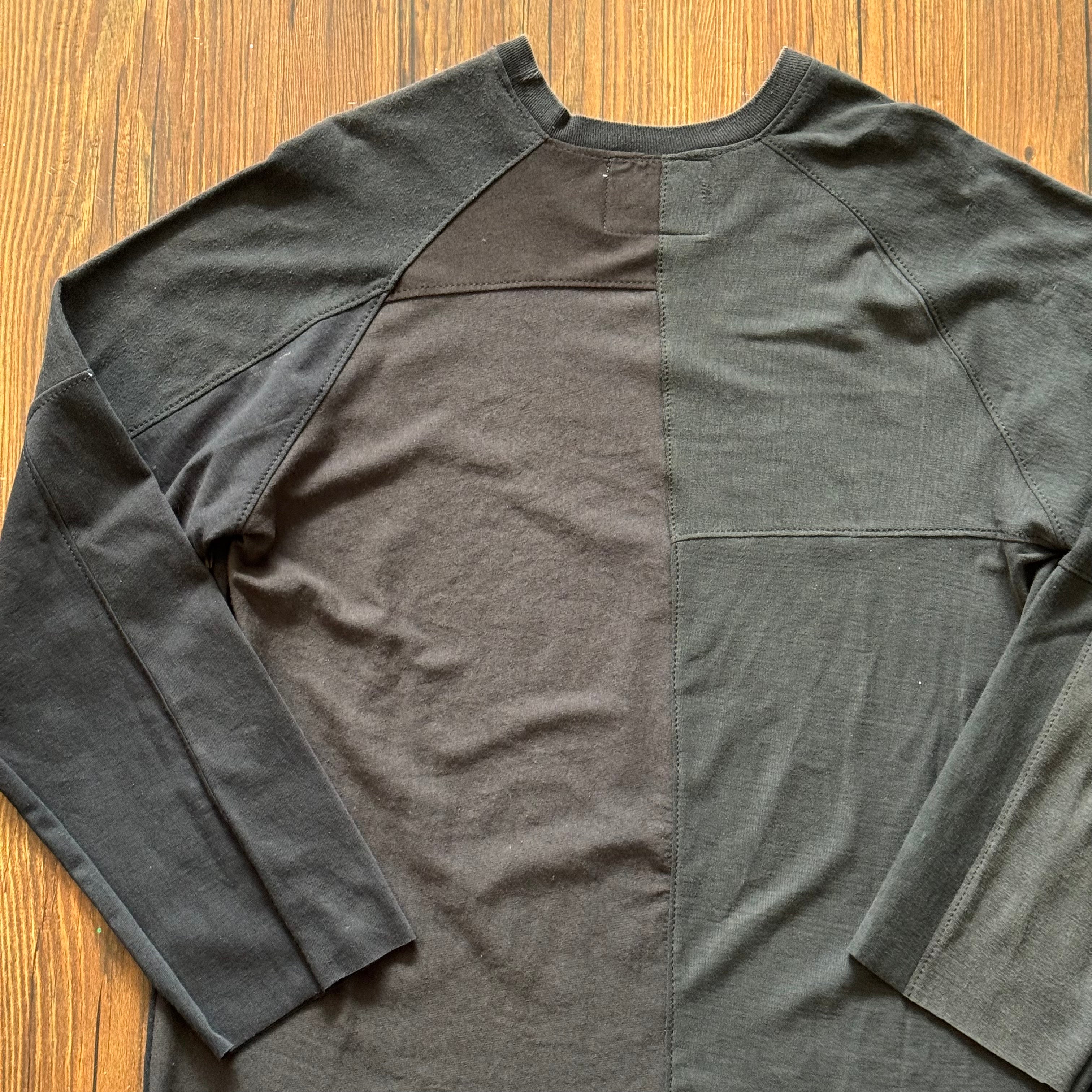 Deconstructed Raglan T Shirt (Large)